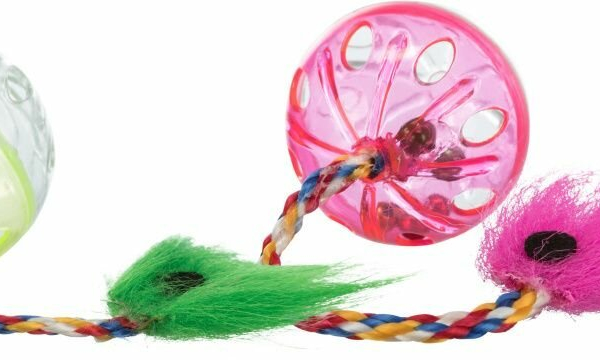 Míček chrastící s ocáskem 4 cm (2 ks)