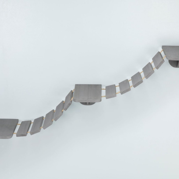 Šplhací žebřík k upevnění na stěnu, 3 platformy, 150x30cm, šedohnědá