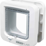 SureFlap 4-cestná dvířka na mikročip 21 x 21 cm - bílé (RP 2,90 Kč) — Náhled 1 z 2