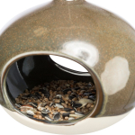 Keramické závěsné celoroční krmítko pro ptactvo, 12 × 14 × 12 cm — Náhled 4 z 5