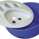 Nobby interaktivní miska pro psy Kick‘N‘Feed plast 21x10cm — Náhled 4 z 4