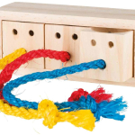 Hra pro králíky - dřevěná kostka na pamlsky 16x6x7 cm — Náhled 1 z 6
