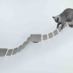Šplhací žebřík k upevnění na stěnu, 3 platformy, 150x30cm, šedohnědá — Náhled 5 z 6