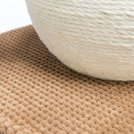 Jeskyně se škrabacím míčem, ø 36 × 50 cm, plyš/sisal, taupe — Náhled 2 z 6