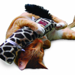 Kong Cat Kickeroo obušek plněný Catnipem 29x9cm žirafa — Náhled 2 z 2