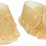 Botička buvolí kůže střední 12cm (2 x 18 g) — Náhled 1 z 5