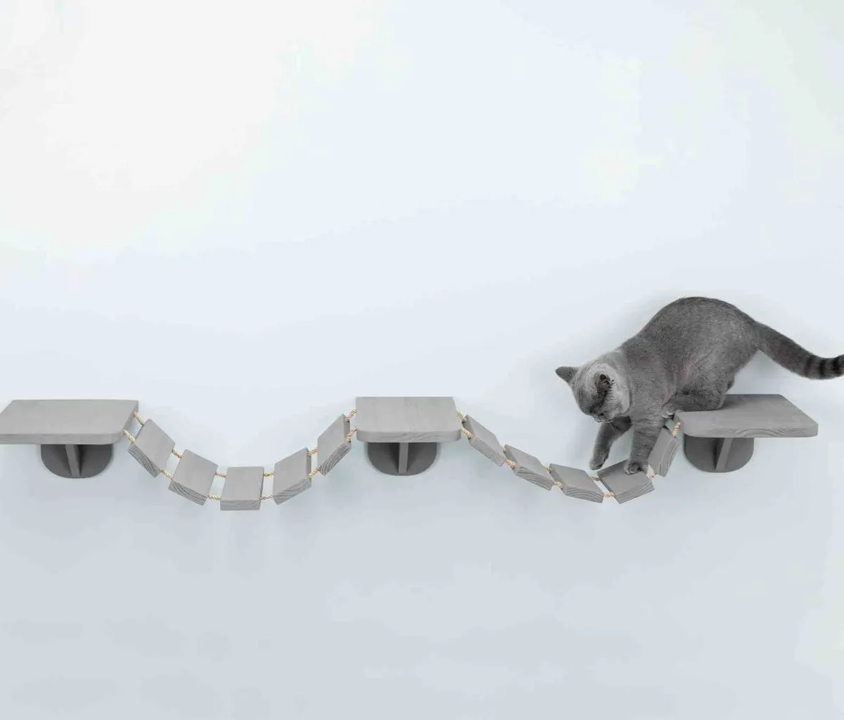 Šplhací žebřík k upevnění na stěnu, 3 platformy, 150x30cm, šedohnědá