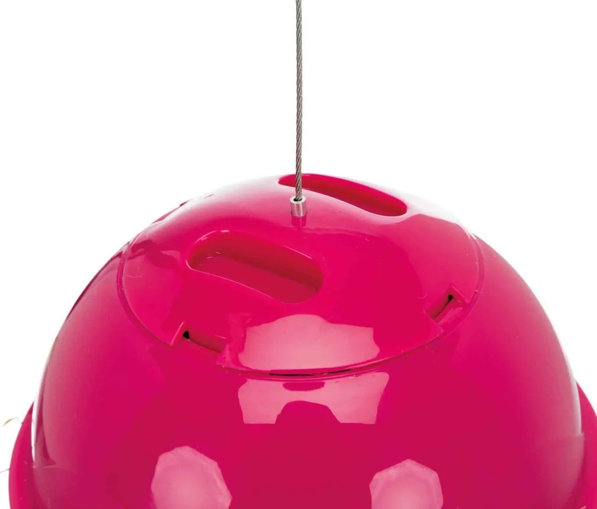 Závěsný míč na potravu napůl plastový/pletivo 16 cm